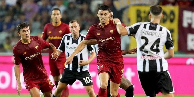 Thể lực là gót chân Achilles của AS Roma trong trận này